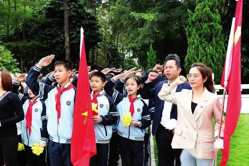 智能问答网页相亲一周就向你表白怎么办?,提供迅捷解答